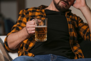 Пивной алкоголизм в Суровикино